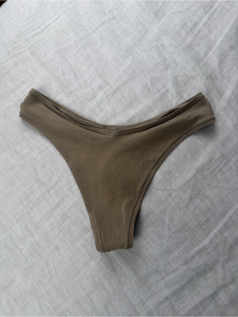 SKIMS Thong Panty S